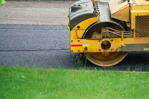 Best Local Driveway Pavers  in Hazardville, CT